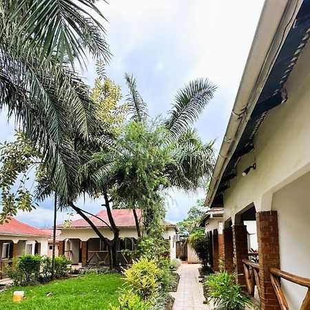 Home Feeling Neneu Lodge موشي المظهر الخارجي الصورة